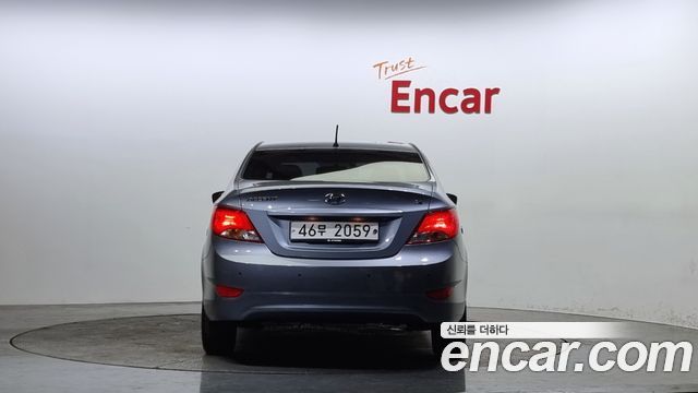 Hyundai Accent 2018 — photo 4