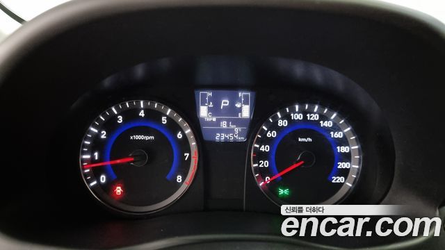 Hyundai Accent 2018 — photo 8