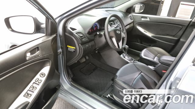 Hyundai Accent 2018 — photo 11