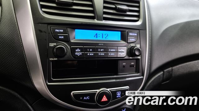 Hyundai Accent 2018 — photo 14