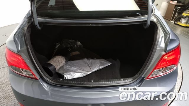 Hyundai Accent 2018 — photo 20