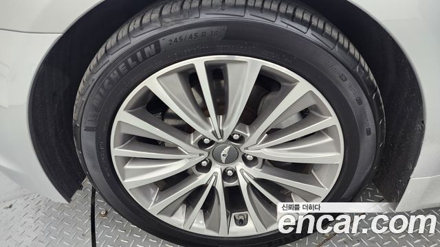 Hyundai Genesis 2013 — photo 5