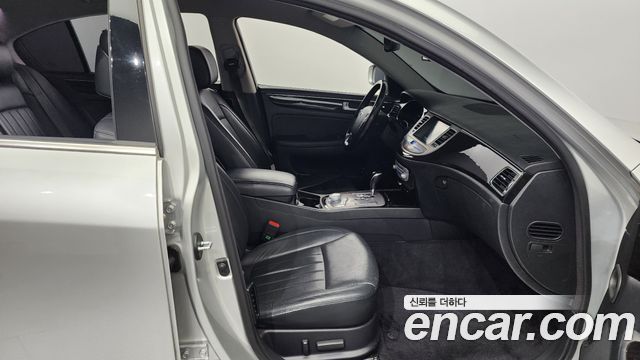 Hyundai Genesis 2013 — photo 11