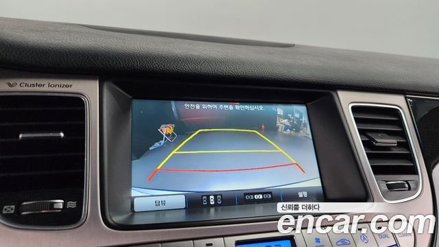 Hyundai Genesis 2013 — photo 17