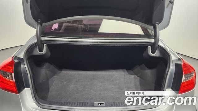 Hyundai Genesis 2013 — photo 20