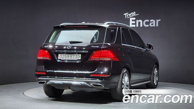 Mercedes-Benz GLE-Class 2016 — photo 2