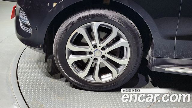 Mercedes-Benz GLE-Class 2016 — photo 5