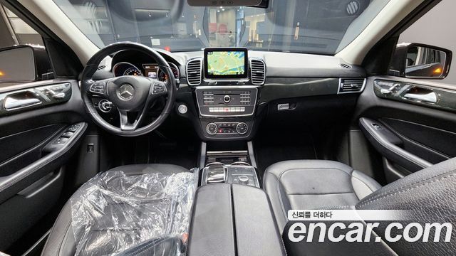 Mercedes-Benz GLE-Class 2016 — photo 7
