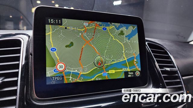 Mercedes-Benz GLE-Class 2016 — photo 15