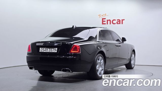 Rolls-Royce Ghost 2020 — photo 2