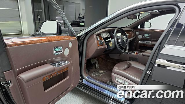 Rolls-Royce Ghost 2020 — photo 11