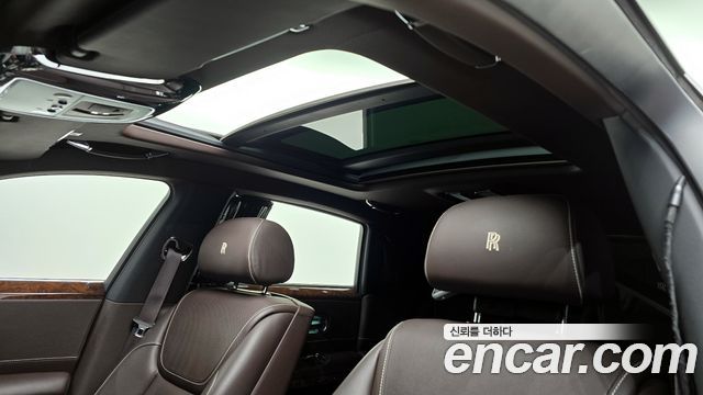 Rolls-Royce Ghost 2020 — photo 18