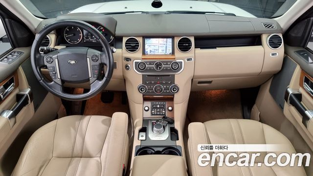 Land Rover Discovery 2016 — photo 7