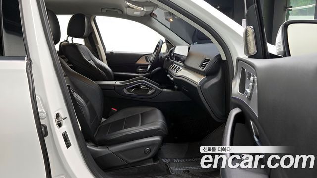 Mercedes-Benz GLE-Class 2019 — photo 10