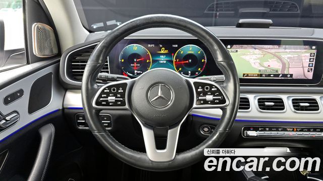 Mercedes-Benz GLE-Class 2019 — photo 14