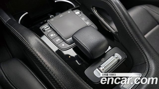 Mercedes-Benz GLE-Class 2019 — photo 17