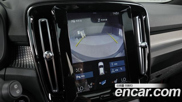 Volvo XC40 2019 — photo 15