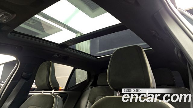 Volvo XC40 2019 — photo 18