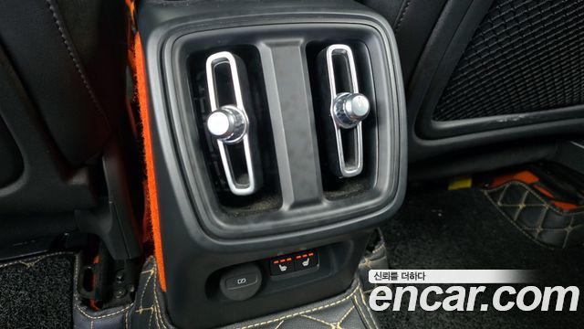 Volvo XC40 2019 — photo 19
