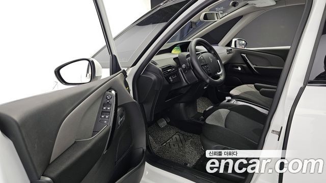 Citroën / DS C4 Picasso 2017 — photo 10