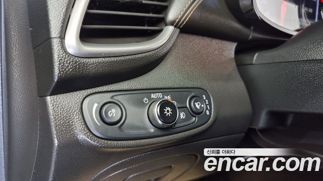 Chevrolet Korea Trax 2018 — photo 17