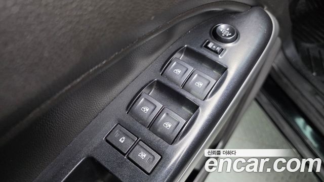 Chevrolet Korea Colorado 2021 — photo 12