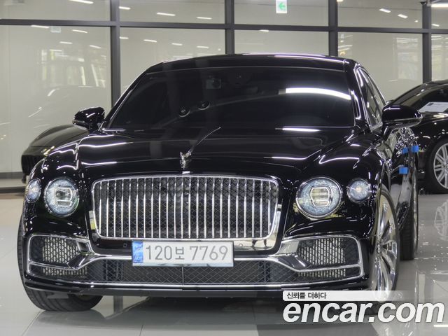 Bentley Flying Spur 2020 — photo 1