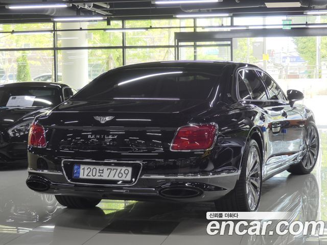 Bentley Flying Spur 2020 — photo 2