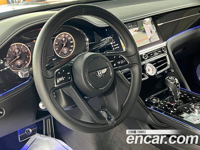Bentley Flying Spur 2020 — photo 8