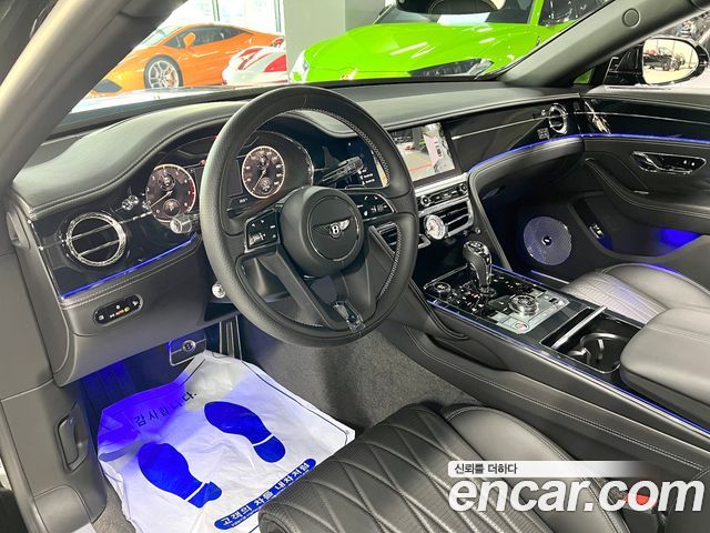 Bentley Flying Spur 2020 — photo 9