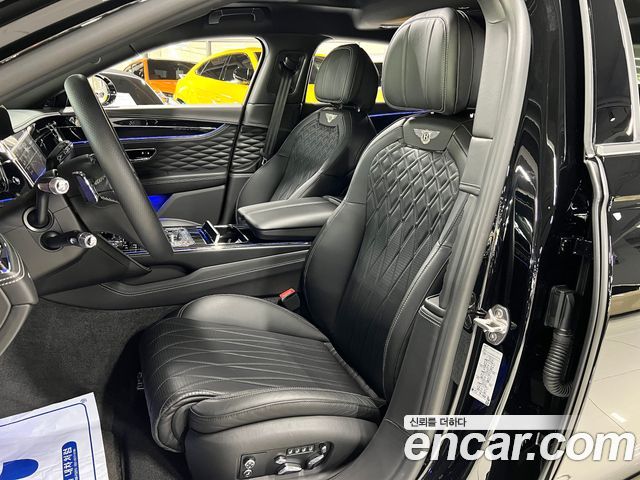 Bentley Flying Spur 2020 — photo 12