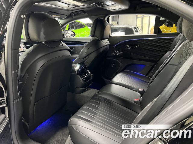 Bentley Flying Spur 2020 — photo 14