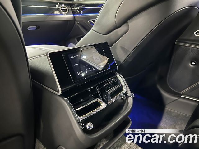 Bentley Flying Spur 2020 — photo 15