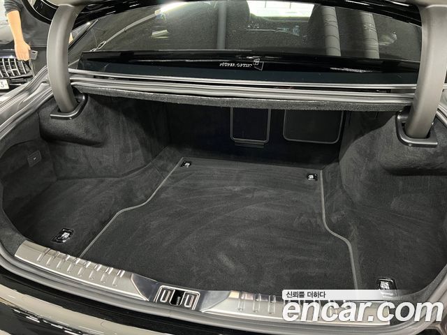 Bentley Flying Spur 2020 — photo 19