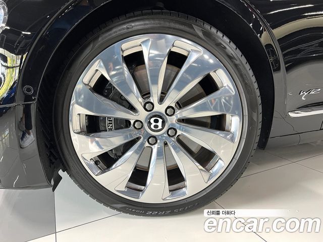 Bentley Flying Spur 2020 — photo 20