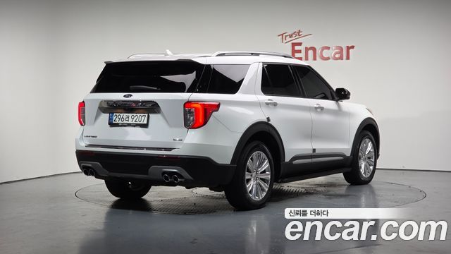 Ford Explorer 2020 — photo 2