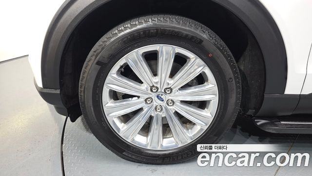 Ford Explorer 2020 — photo 5