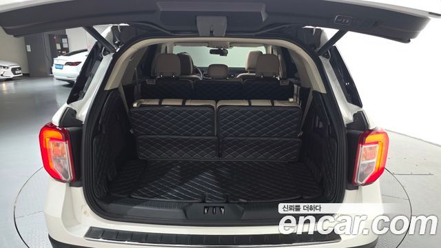 Ford Explorer 2020 — photo 20