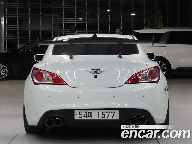 Hyundai Genesis 2010 — photo 4