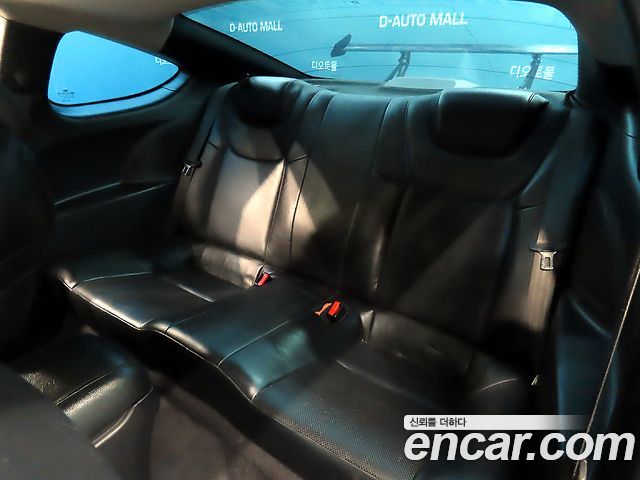 Hyundai Genesis 2010 — photo 11