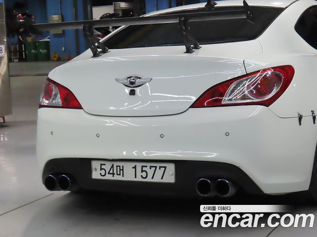 Hyundai Genesis 2010 — photo 18