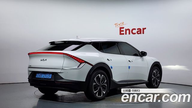Kia EV6 2022 — photo 2