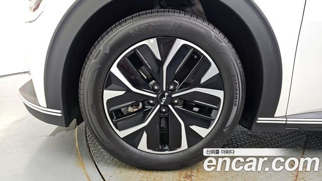 Kia EV6 2022 — photo 5