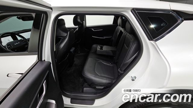 Kia EV6 2022 — photo 11
