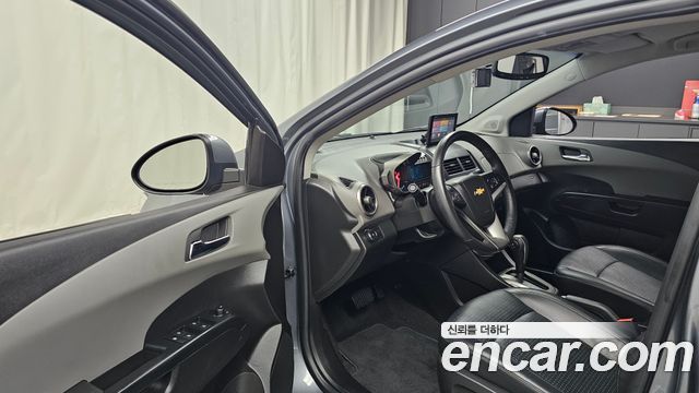 Chevrolet Korea Aveo 2015 — photo 10