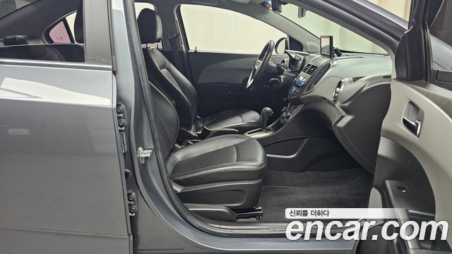 Chevrolet Korea Aveo 2015 — photo 11