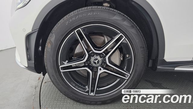 Mercedes-Benz GLC-Class 2023 — photo 5