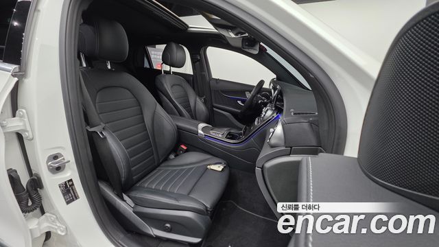 Mercedes-Benz GLC-Class 2023 — photo 10