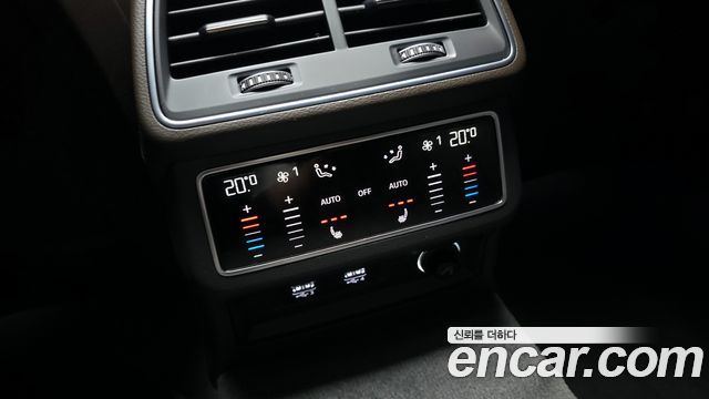 Audi A7 2020 — photo 18