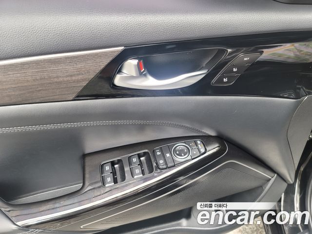 Kia K7 2020 — photo 10